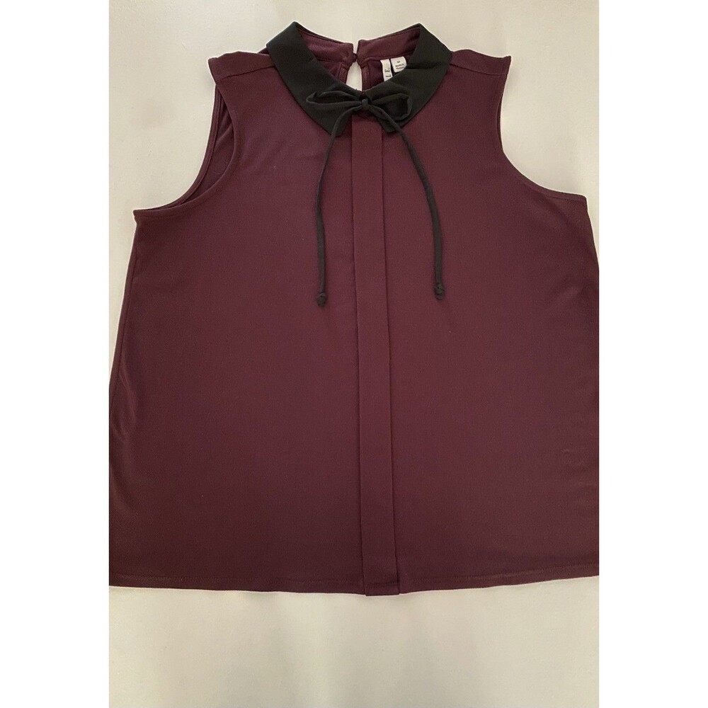 Elle Women's Dark Plum Sleeveless Blouse Size Medium excellent condition purple